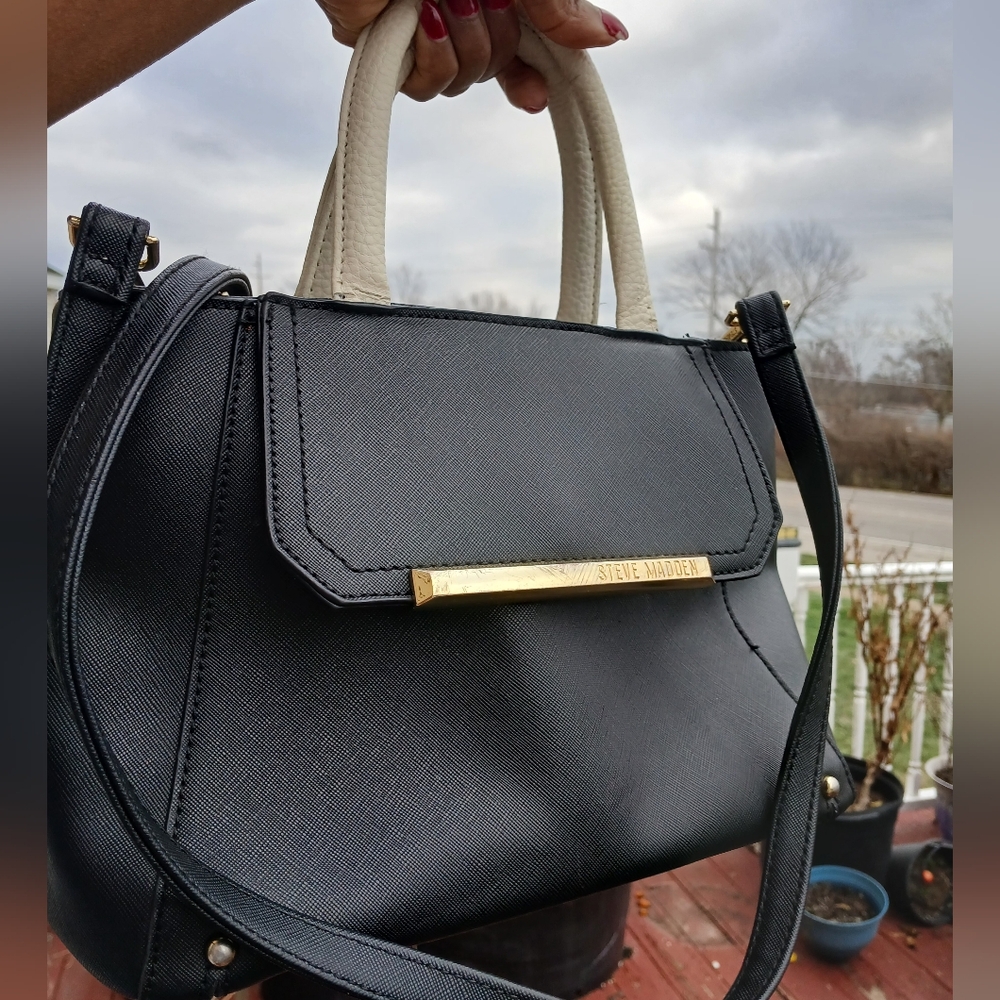 Steve Madden Black and Cream Women's Bag - Picture 3 of 14